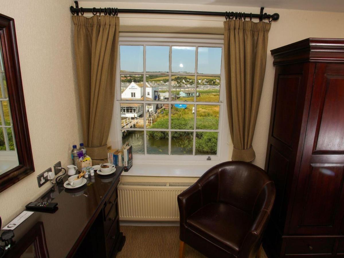 The George Hotell West Bay Exteriör bild